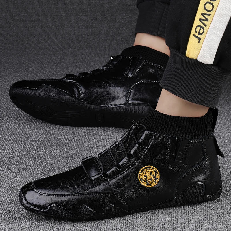 CLOHOO Men's Wear-resistant Boots Casual Classic Genuine Leather Handmade Shoes Ankle Round Toe Lace Up Walking Business Boot
