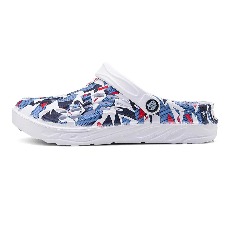 2025 New Fashion Sandals Men Clog Sandals Comfortable Breathable Beach Sandals Men Women Clogs Slippers Soft Bottom Men Shoes